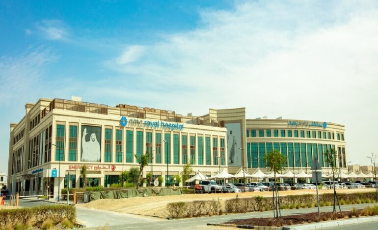 مستشفى NMC رويال – مدينة خليفة يجري عملية نادرة لإنقاذ مفصل الرسغ ويعيد الوظيفة لمريض شاب