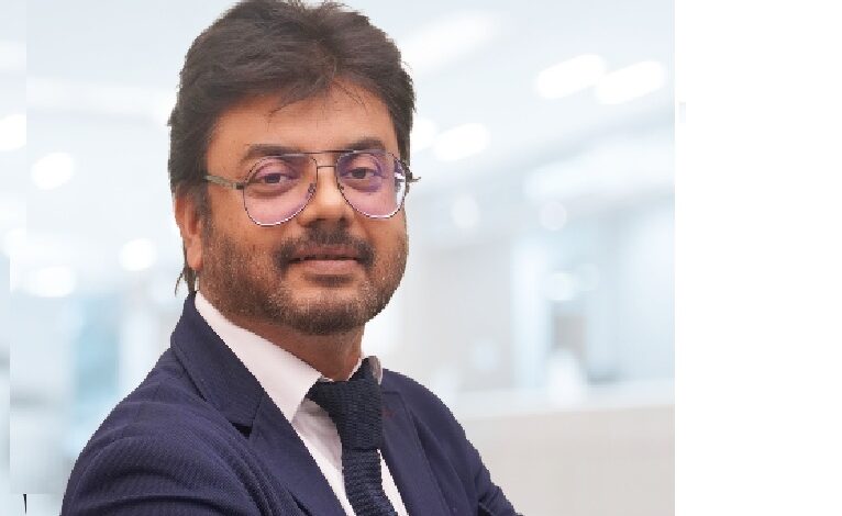 What early symptoms of Nipah should people be aware of