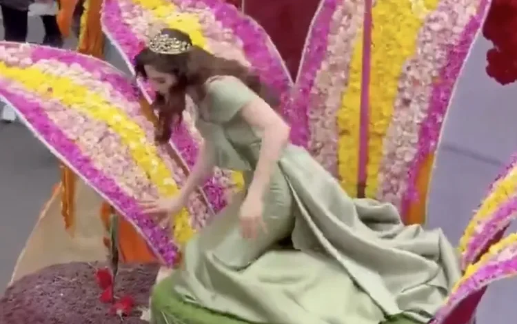 Panic as Miss Universe Stumbles during festival parade