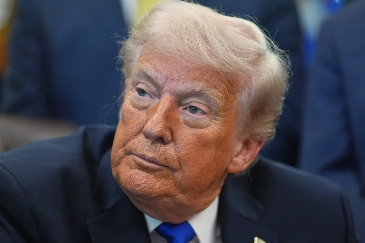 Trump to review military options to pressure Iran into a deal
